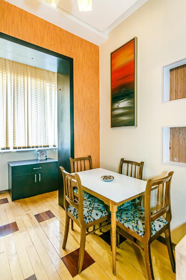 Lovely Sweet Apartment Баку Екстер'єр фото